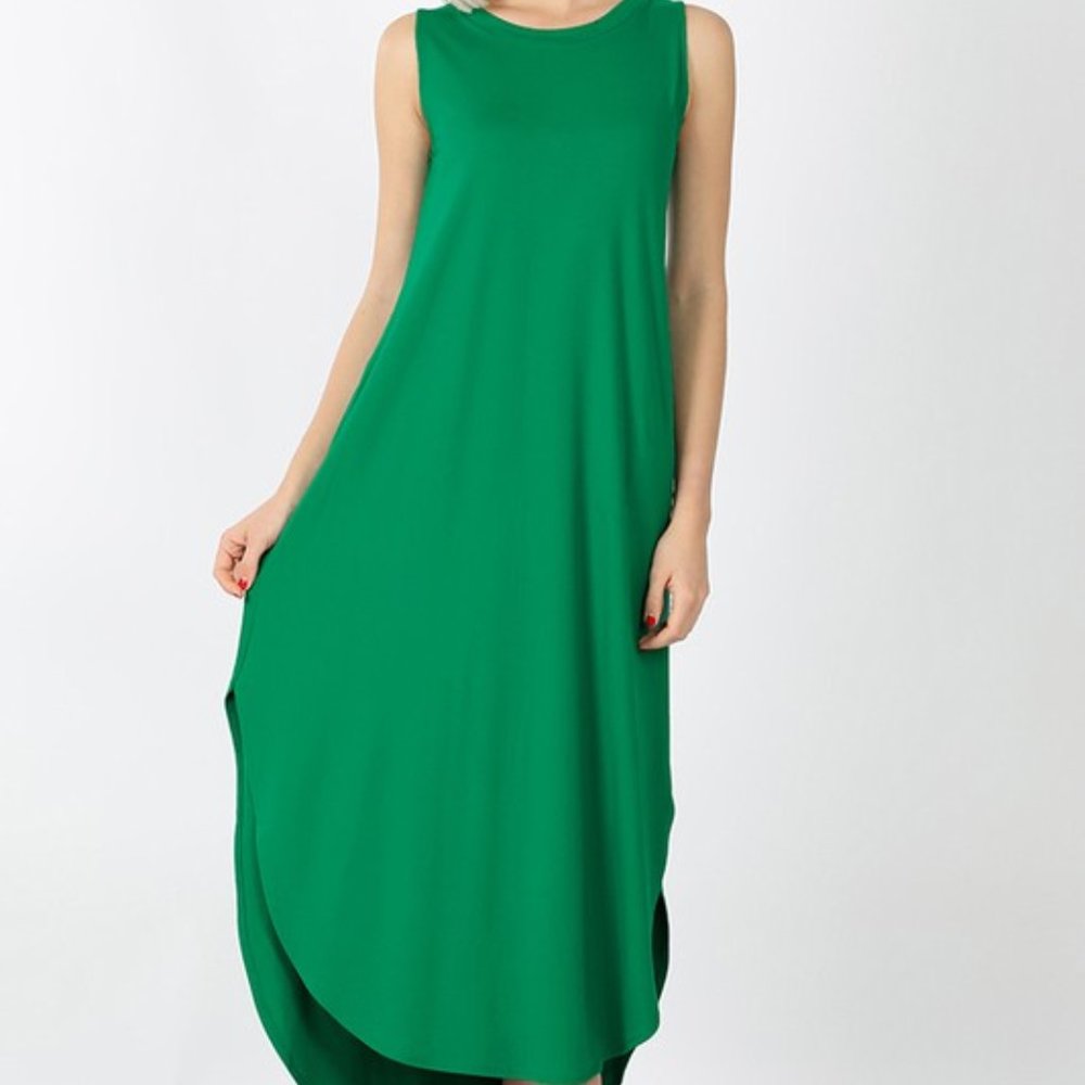 SLEEVELESS SIDE SLIT MAXI DRESS WITH POCKETS